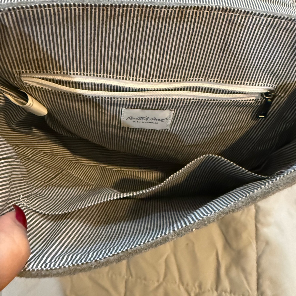 Gray and Tan Women's Crossbody Bag - Picture 3 of 5